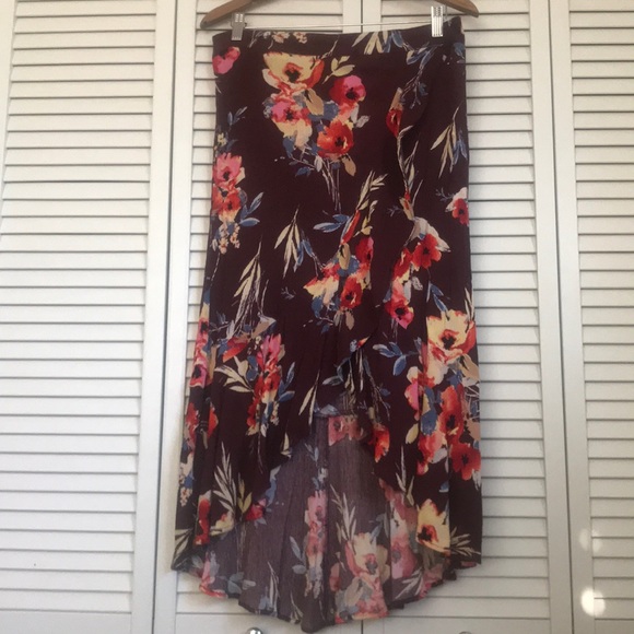 Floral Crop Top and Skirt Set by Xhilaration - Picture 10 of 15